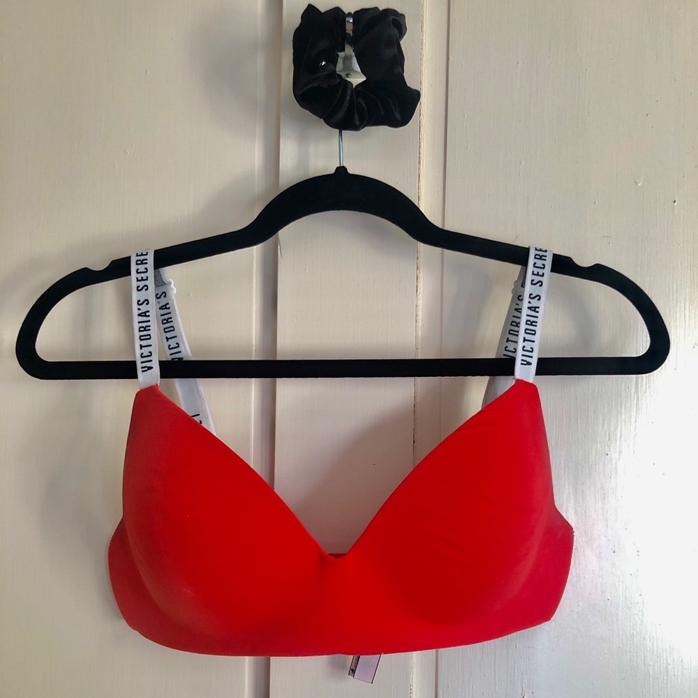 Victoria’s Secret T-Shirt Bra